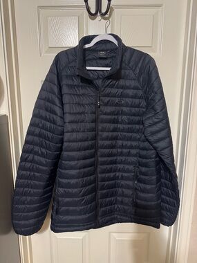 Oakley Black Quilted Puffer Jacket